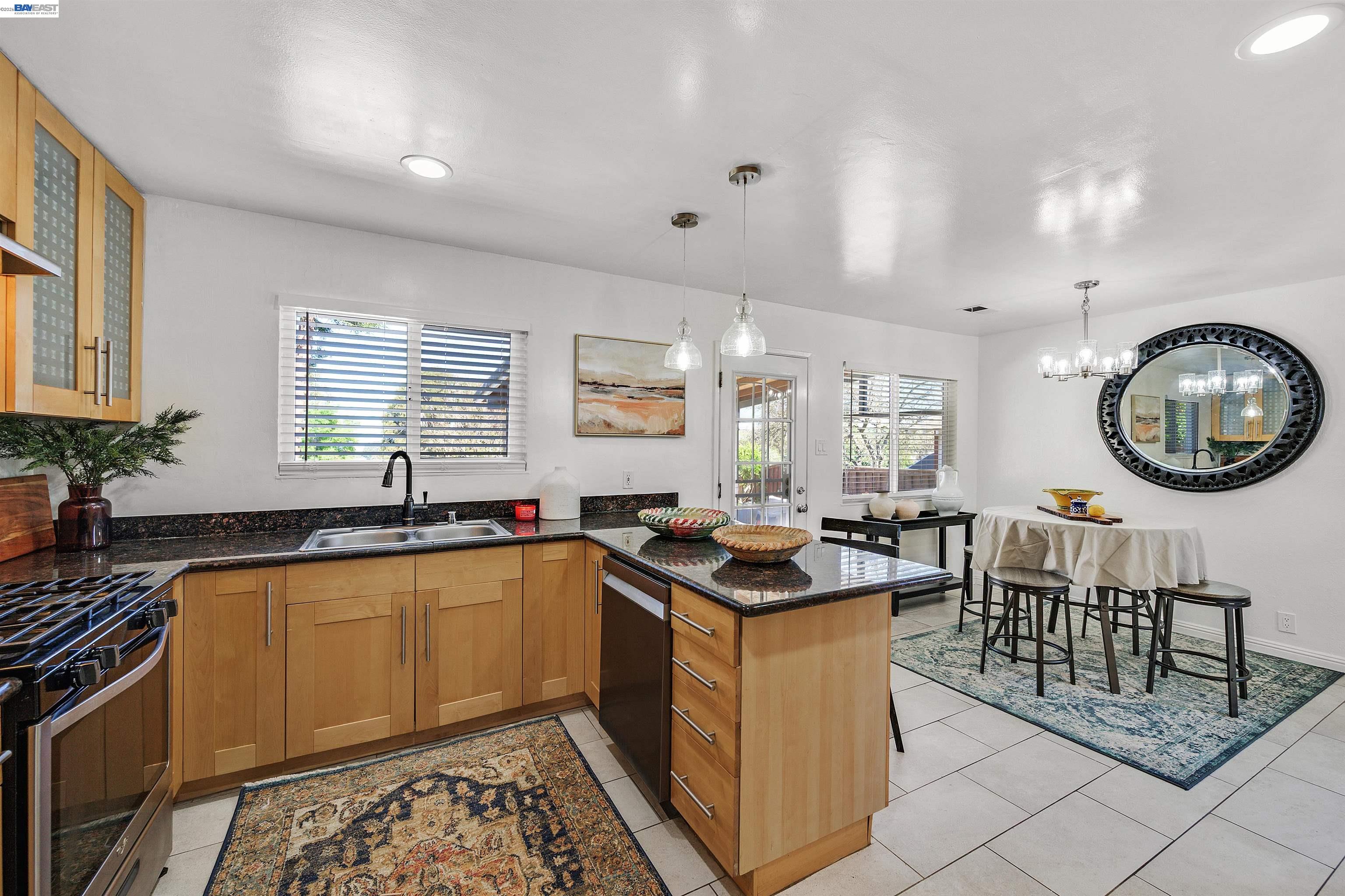 2343 Galway Road San Pablo, CA 94806 - Photo 14 of 37