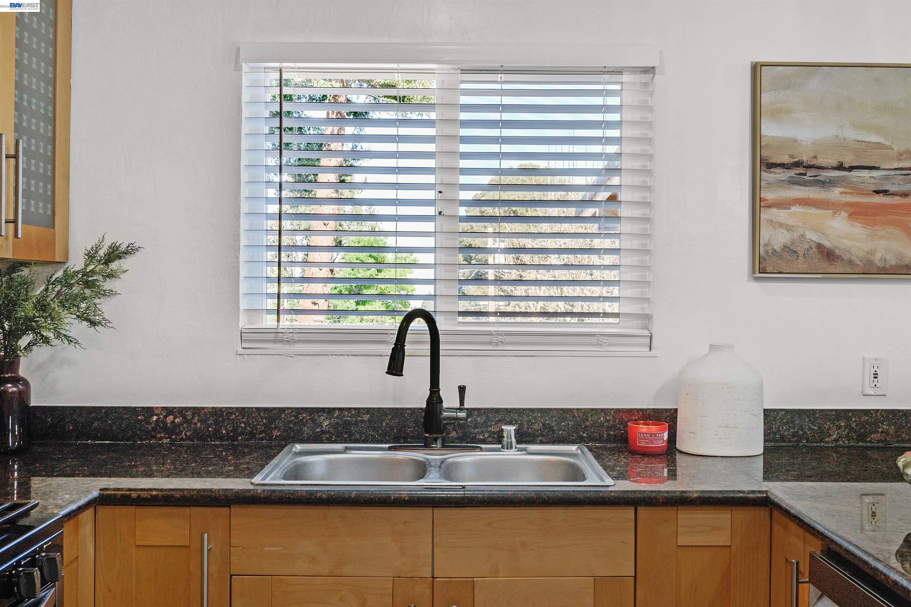 2343 Galway Road San Pablo, CA 94806 - Photo 16 of 37