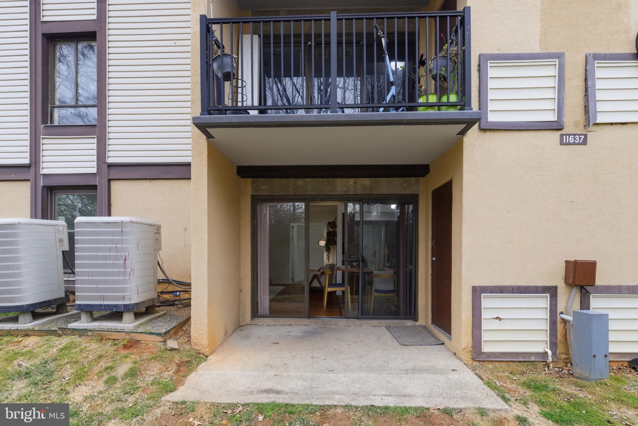11637 Stoneview Square, Unit 2B Reston, VA 20191 - Photo 27 of 31 a view of an entryway of house