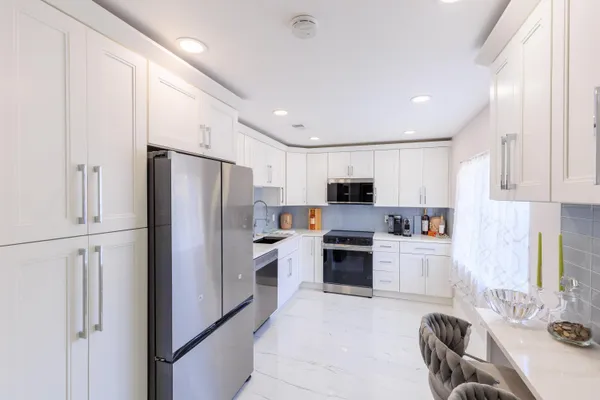 $3,650 | 5241 Jog Lane, Delray Beach, FL 33484
