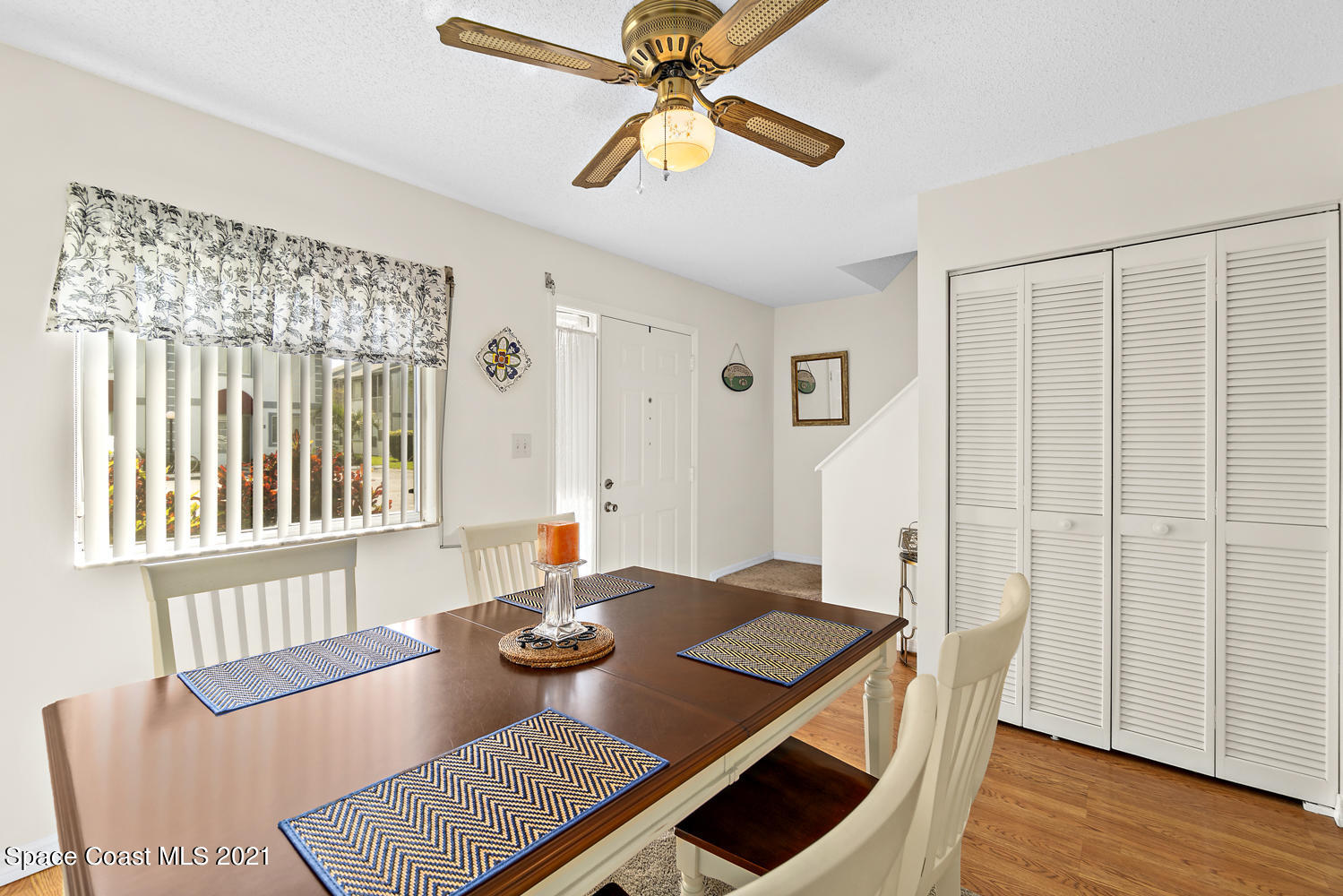 513 Seaport Boulevard, Unit 194 Cape Canaveral, FL 32920 - Photo 2 of 32 Dining Area