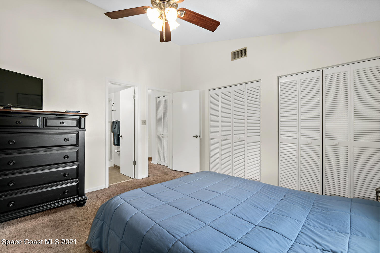 513 Seaport Boulevard, Unit 194 Cape Canaveral, FL 32920 - Photo 13 of 32 Primary Suite