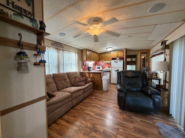 2795 East 28th Road Marseilles, IL 61341 - Photo 4 of 60