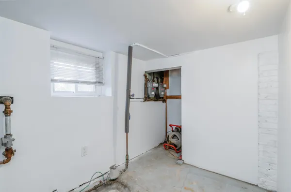 $3,100 | 404 Danforth Avenue, Jersey City, NJ 07305