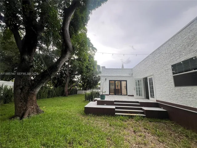 $4,500 | 130 Southwest 1st Avenue, Unit 130, Hallandale Beach, FL 33009