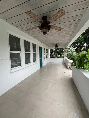 $4,500 | 130 Southwest 1st Avenue, Unit 130, Hallandale Beach, FL 33009