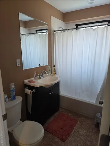 $789,000 | 3095 Mullan Place | Throgs Neck