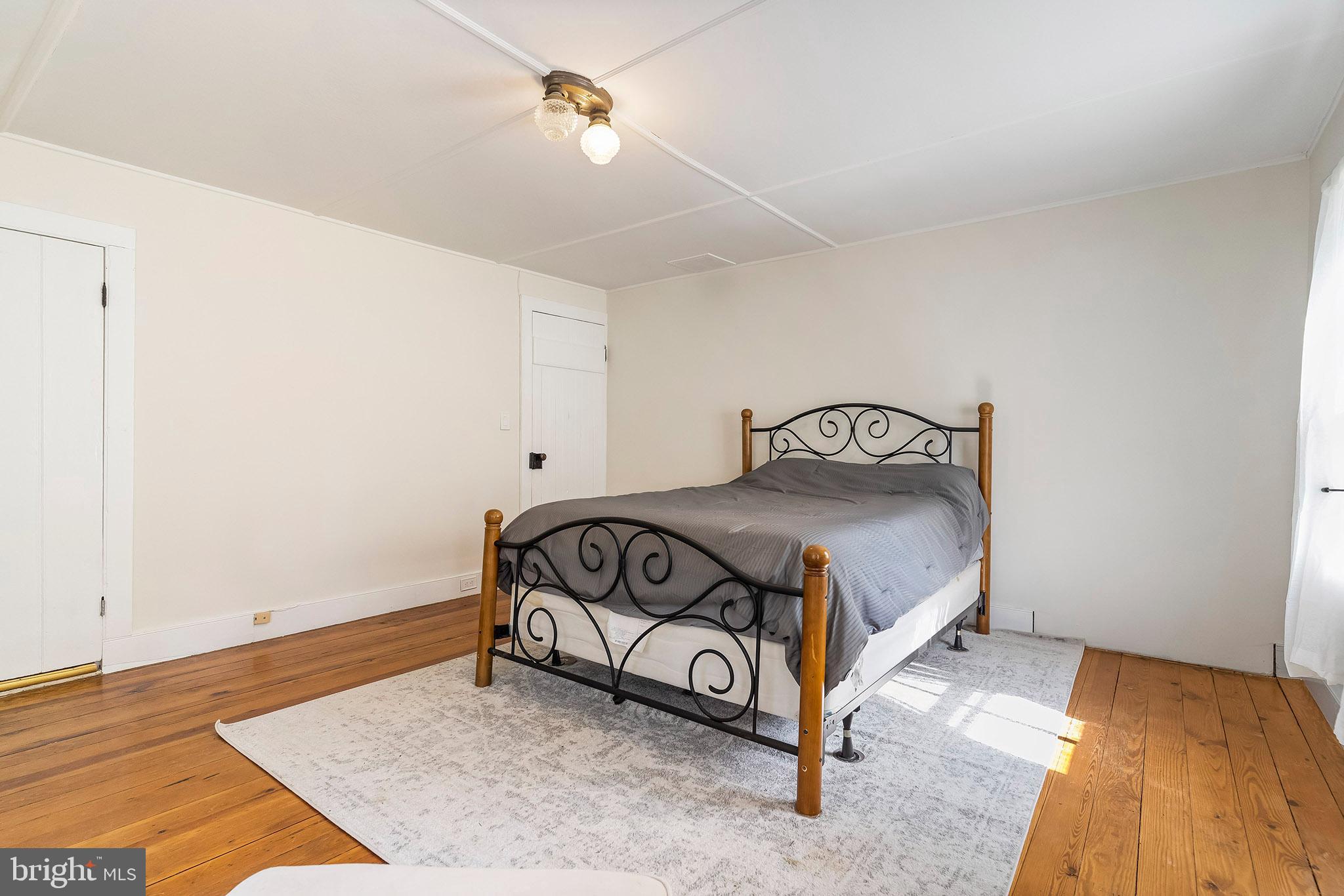 107 Millstone Road Millstone Township, NJ 08535 - Photo 20 of 28 Primary bedroom