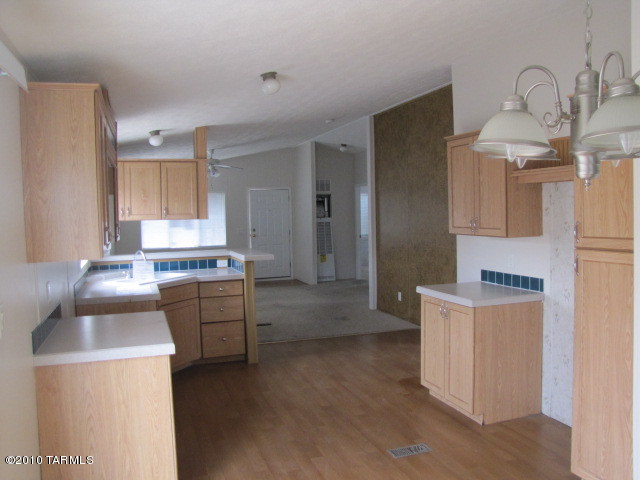 727 East Bantam Road Tucson, AZ 85706 - Photo 3 of 5 Gallery Image 3