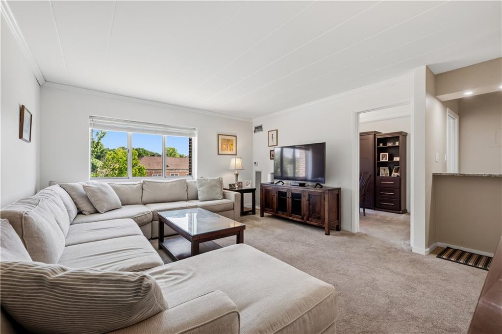 5 Bayard Road, Unit 215 Pittsburgh, PA 15213 - Photo 6 of 26 Gallery Image 6