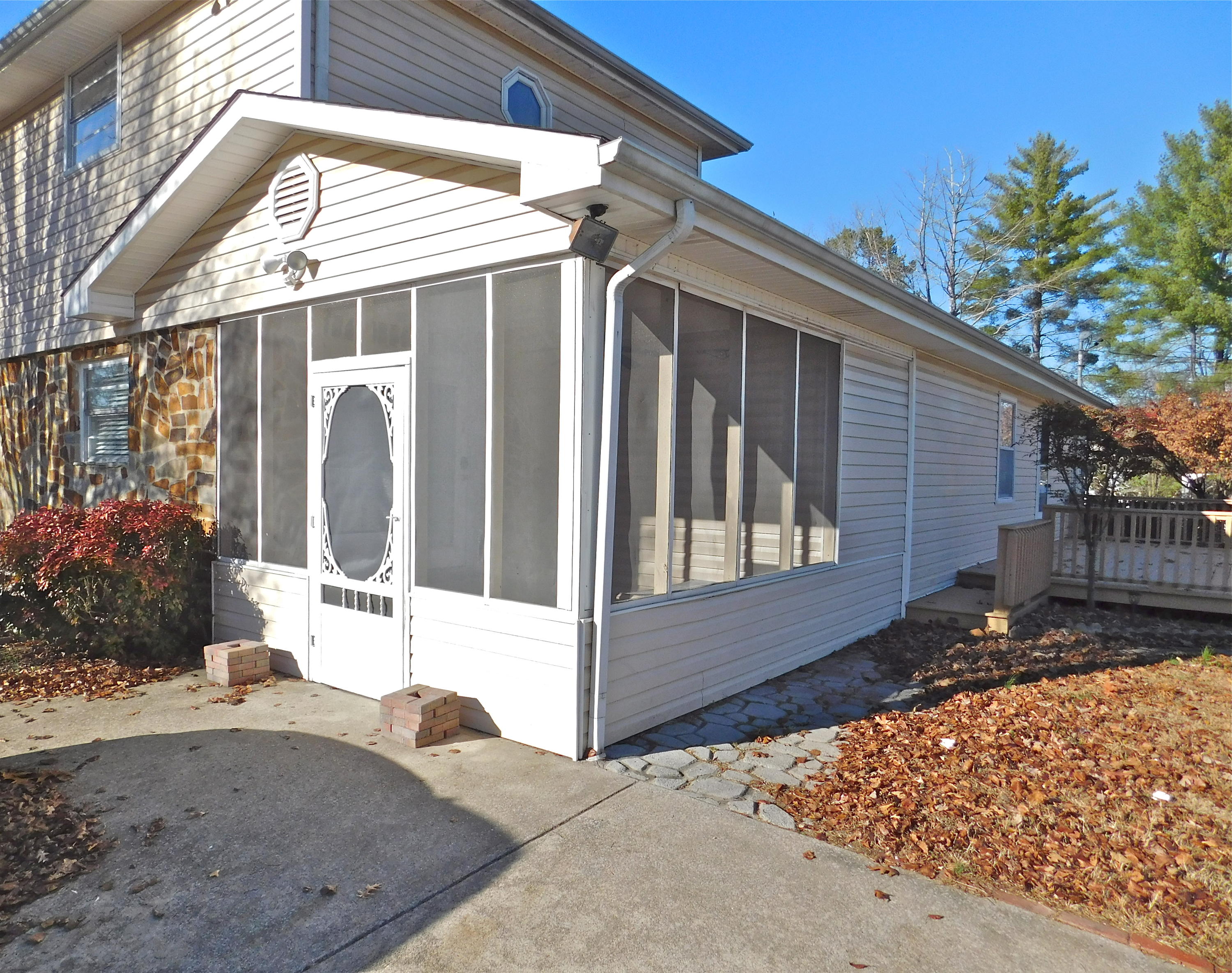 11124 Fritts Road Soddy Daisy, TN 37379 - Photo 2 of 25 DSCN7832