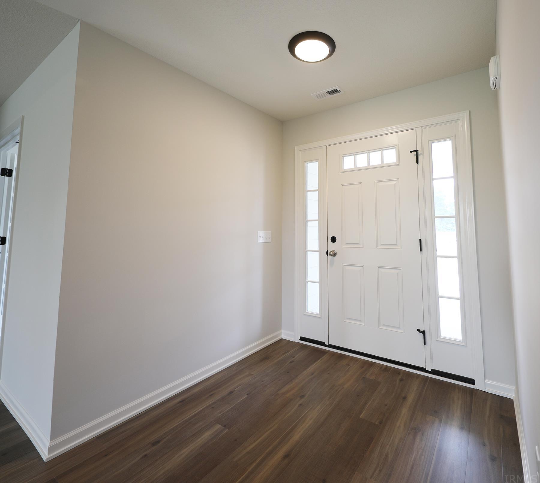 863 Bingham Pass Fort Wayne, IN 46845 - Photo 4 of 19