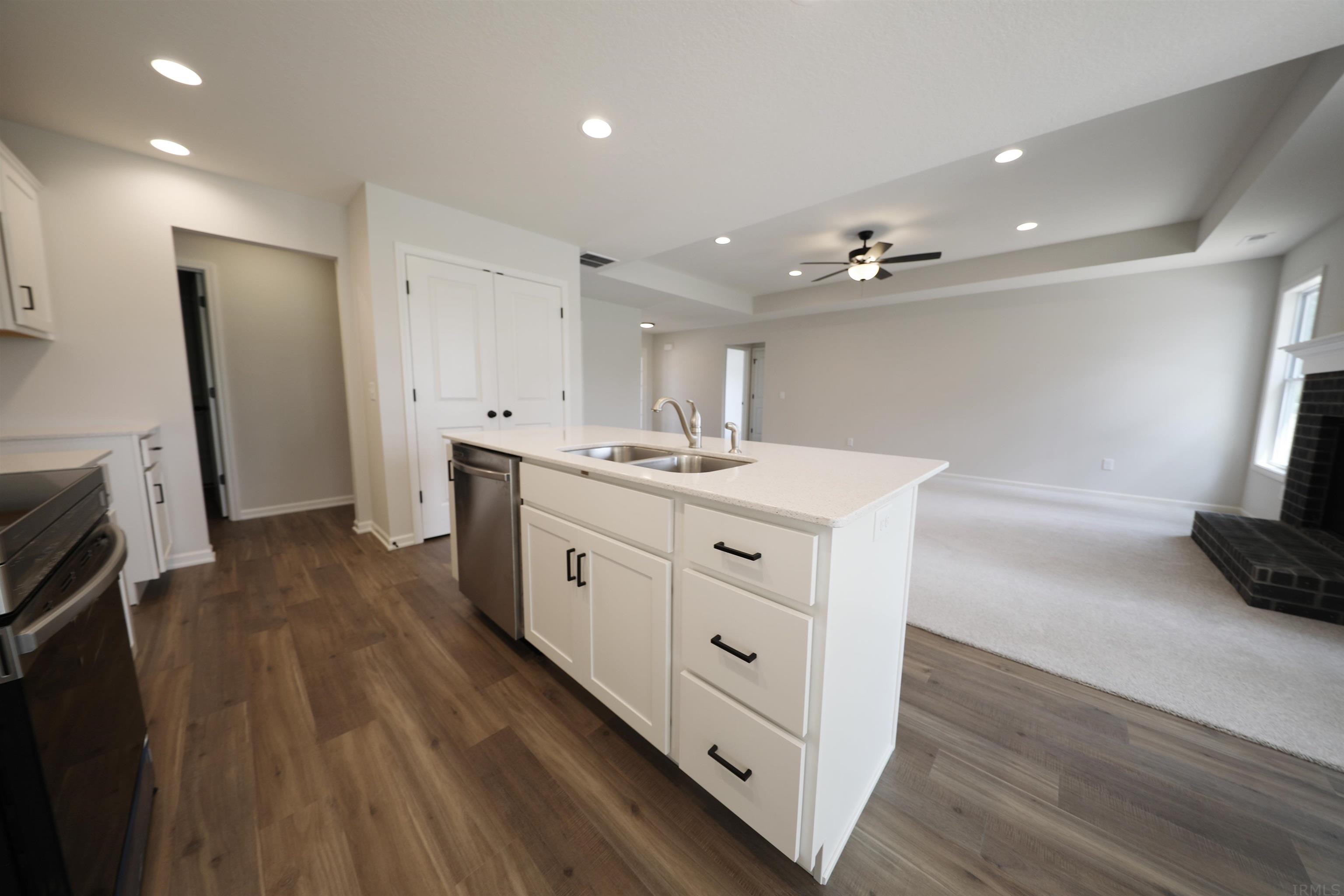 863 Bingham Pass Fort Wayne, IN 46845 - Photo 9 of 19