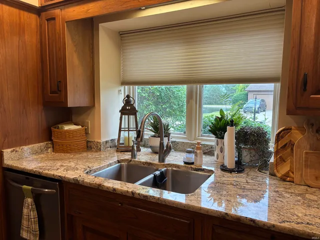 $410,000 | 9512 Camberwell Drive, Fort Wayne, IN 46804