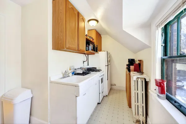 $650,000 | 308 South Brooks Street, Madison, WI 53715