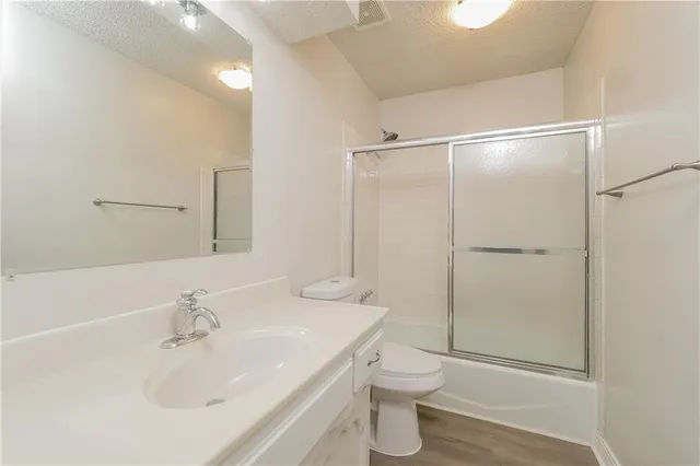 $2,475 | 1022 Southeast 5th Terrace, Lee's Summit, MO 64063