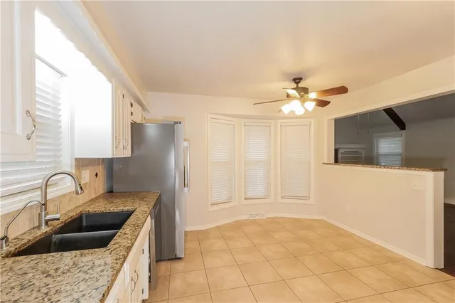 $2,475 | 1022 Southeast 5th Terrace, Lee's Summit, MO 64063