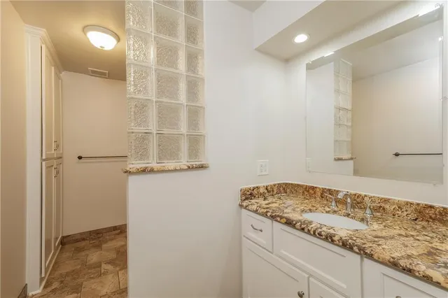 $2,475 | 1022 Southeast 5th Terrace, Lee's Summit, MO 64063