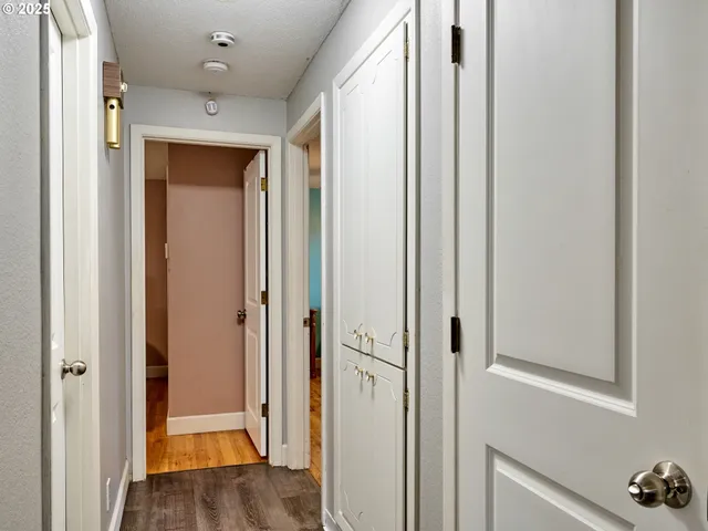 $415,000 | 4570 39th Avenue Northeast, Salem, OR 97305