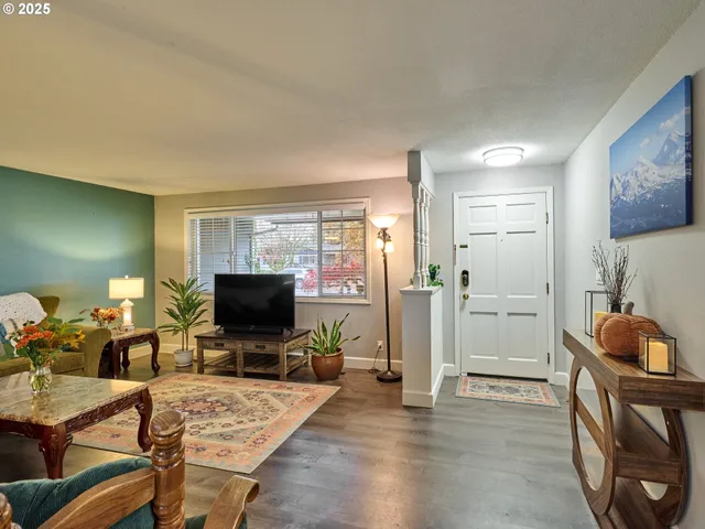 $415,000 | 4570 39th Avenue Northeast, Salem, OR 97305