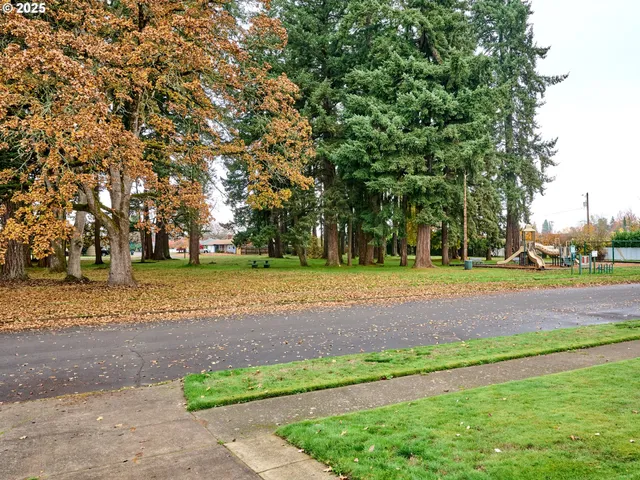 $415,000 | 4570 39th Avenue Northeast, Salem, OR 97305