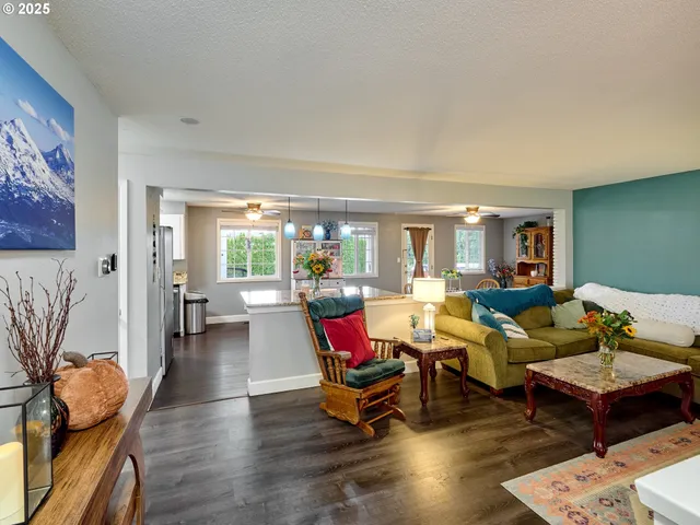 $415,000 | 4570 39th Avenue Northeast, Salem, OR 97305