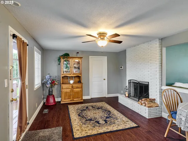 $415,000 | 4570 39th Avenue Northeast, Salem, OR 97305