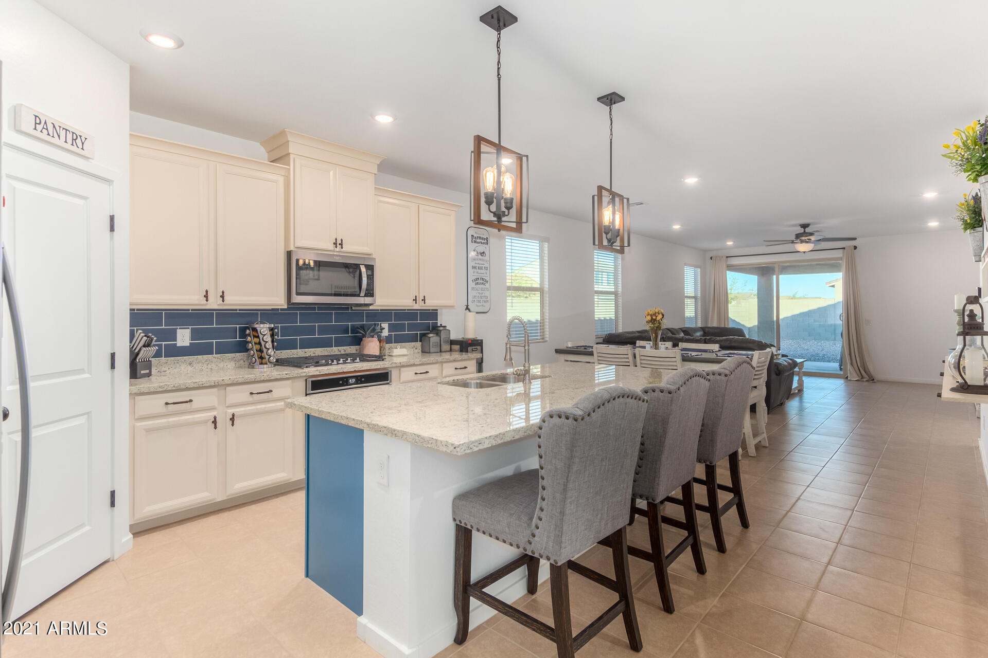 37381 North Azteca Road San Tan Valley, AZ 85140 - Photo 4 of 44 7