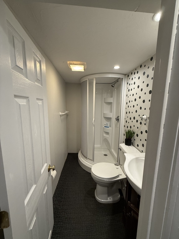 359 Mishawum Road Woburn, MA 01801 - Photo 8 of 16