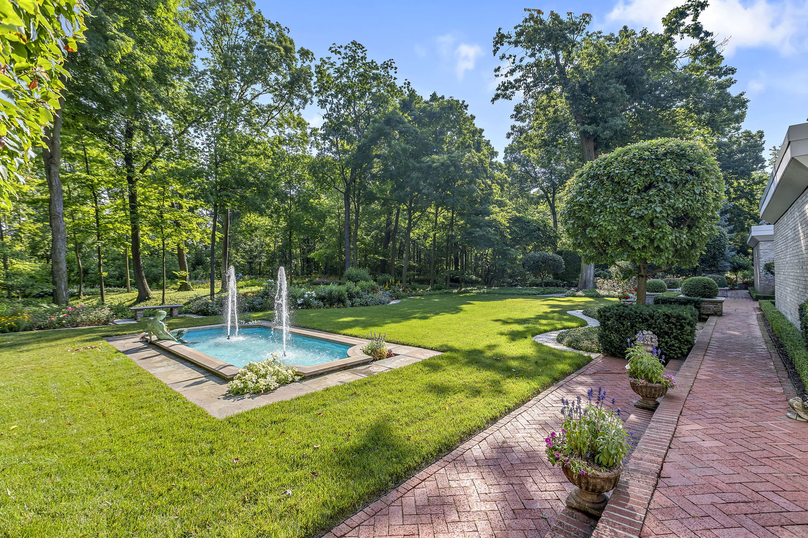 240 Shore Acres Circle Lake Bluff, IL 60044 - Photo 31 of 46