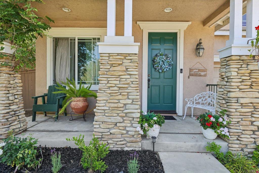 377 Natalie Way Fallbrook, CA 92028 - Photo 10 of 75