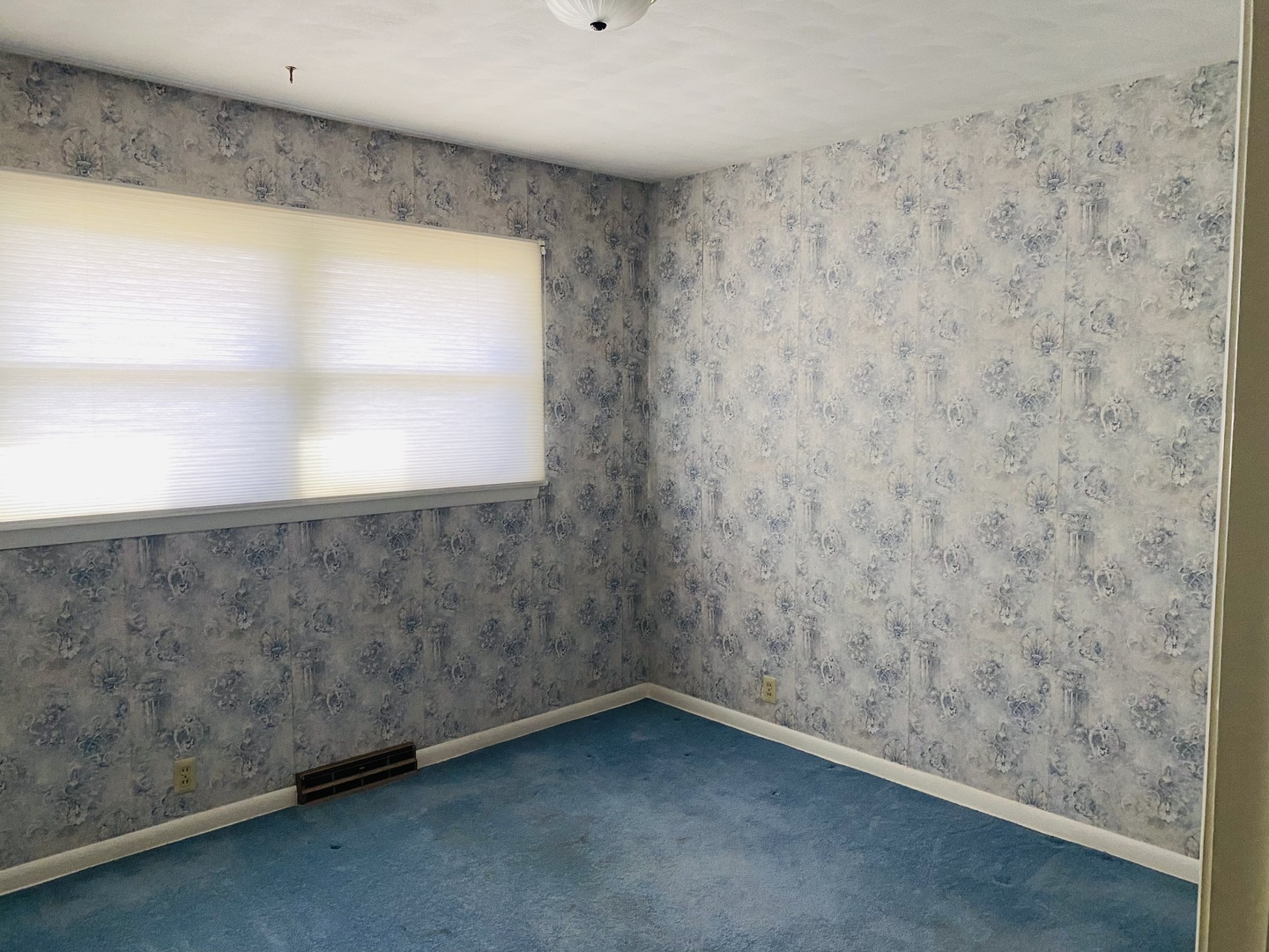 201 Janet Avenue Rochelle, IL 61068 - Photo 8 of 9 a view of an empty room