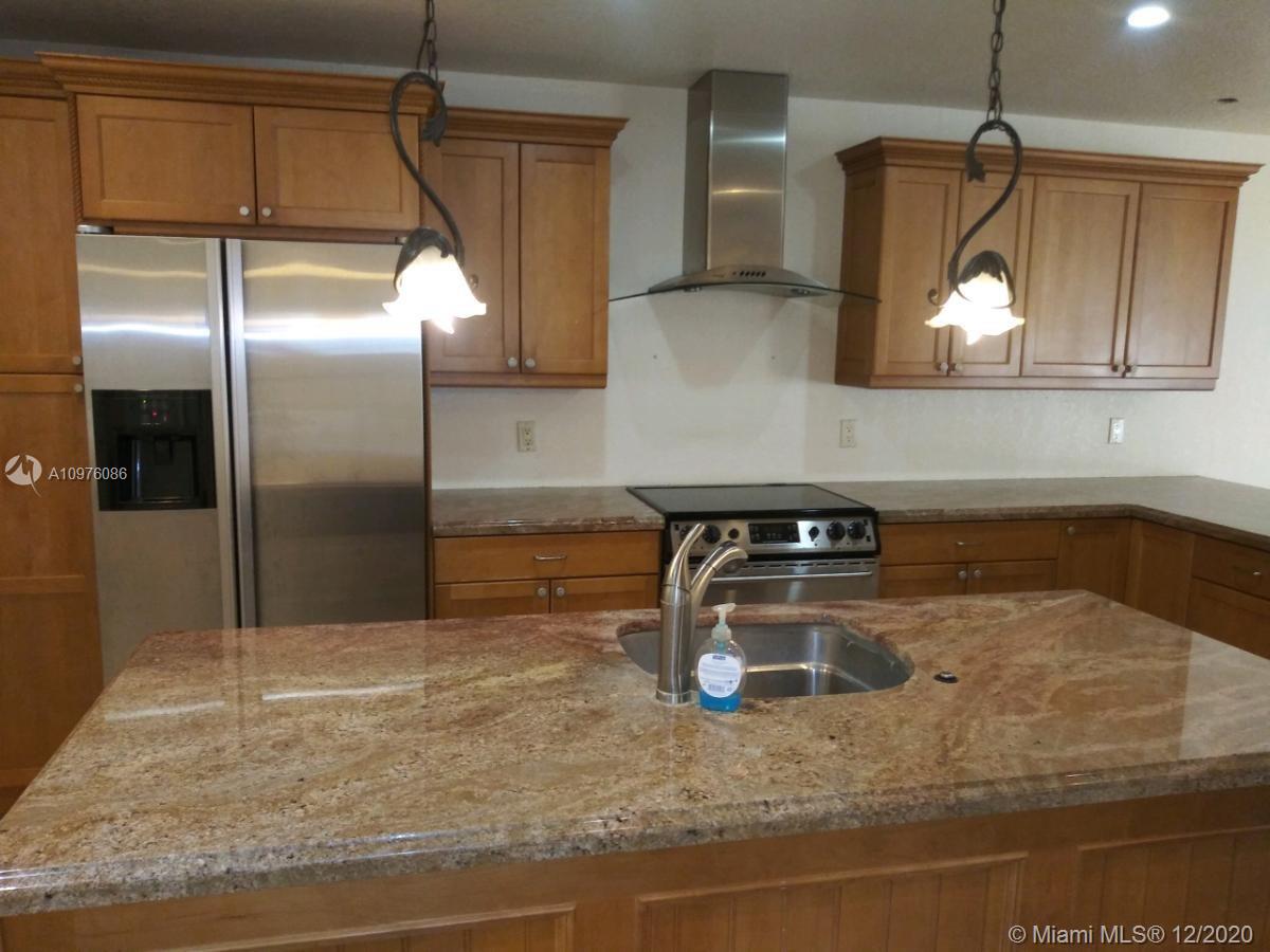 18299 Southwest 68th Court Southwest Ranches, FL 33331 - Photo 5 of 11 Gallery Image 5