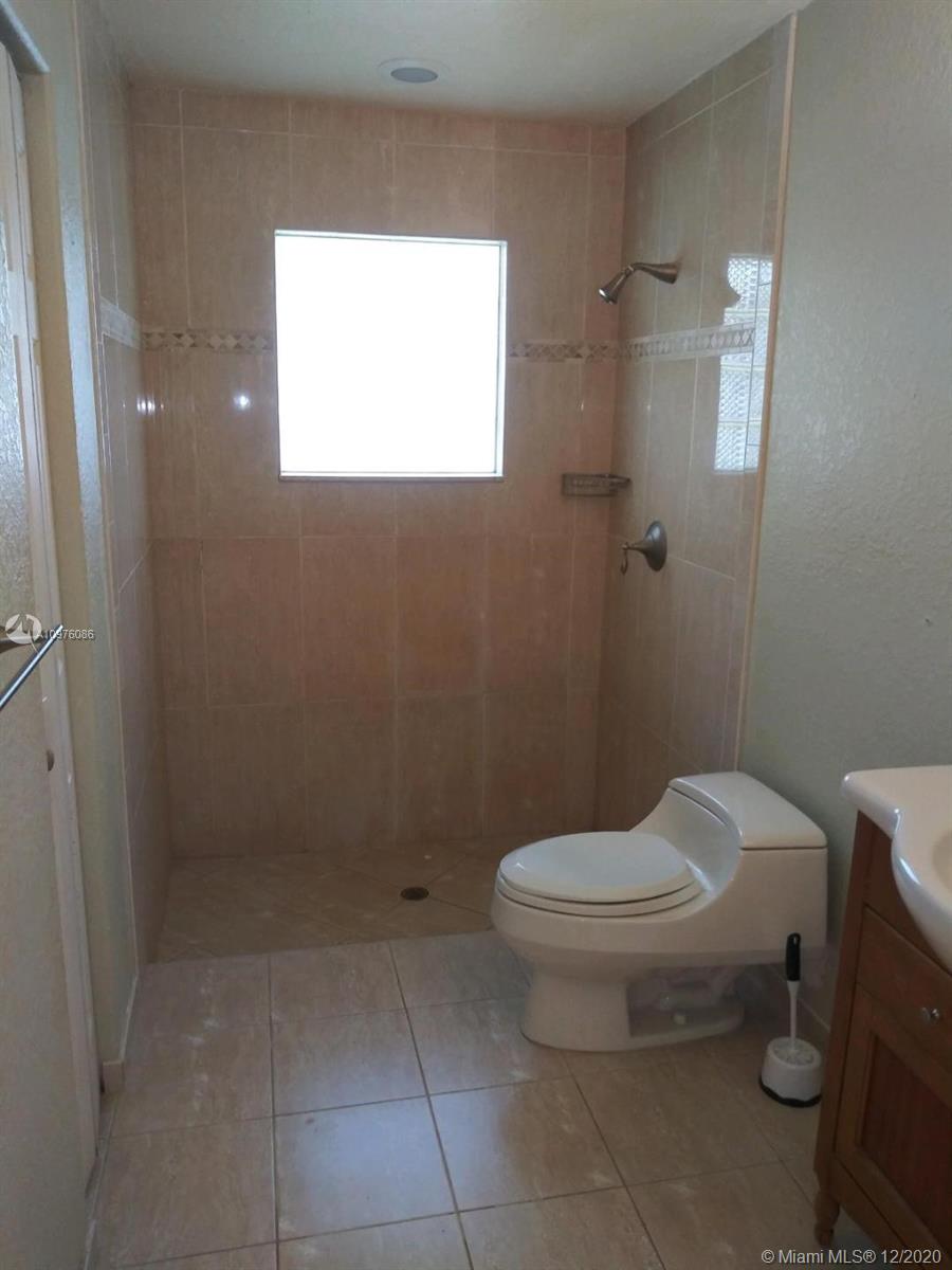 18299 Southwest 68th Court Southwest Ranches, FL 33331 - Photo 6 of 11 Gallery Image 6
