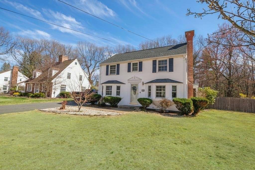 119 Bridle Path Road Springfield, MA 01118 - Photo 3 of 33