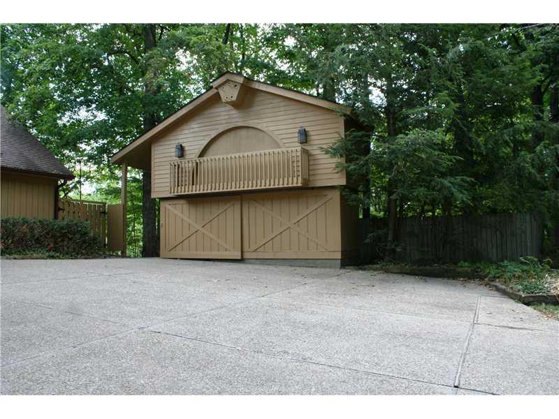 8041 Fishback Road Indianapolis, IN 46278 - Photo 3 of 24 Gallery Image 3