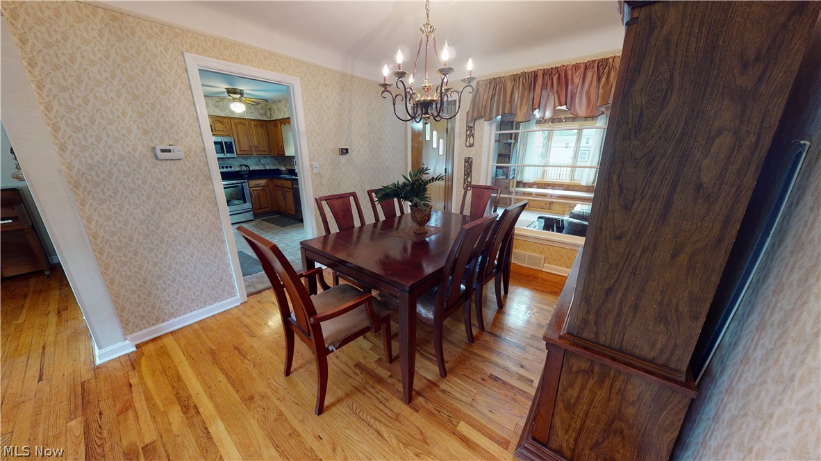 1260 Brainard Road Lyndhurst, OH 44124 - Photo 4 of 29