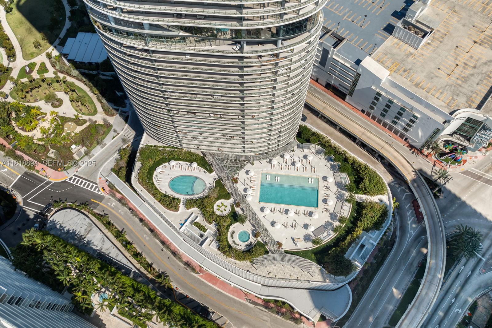 500 Alton Road, Unit 4004 Miami Beach, FL 33139 - Photo 23 of 26