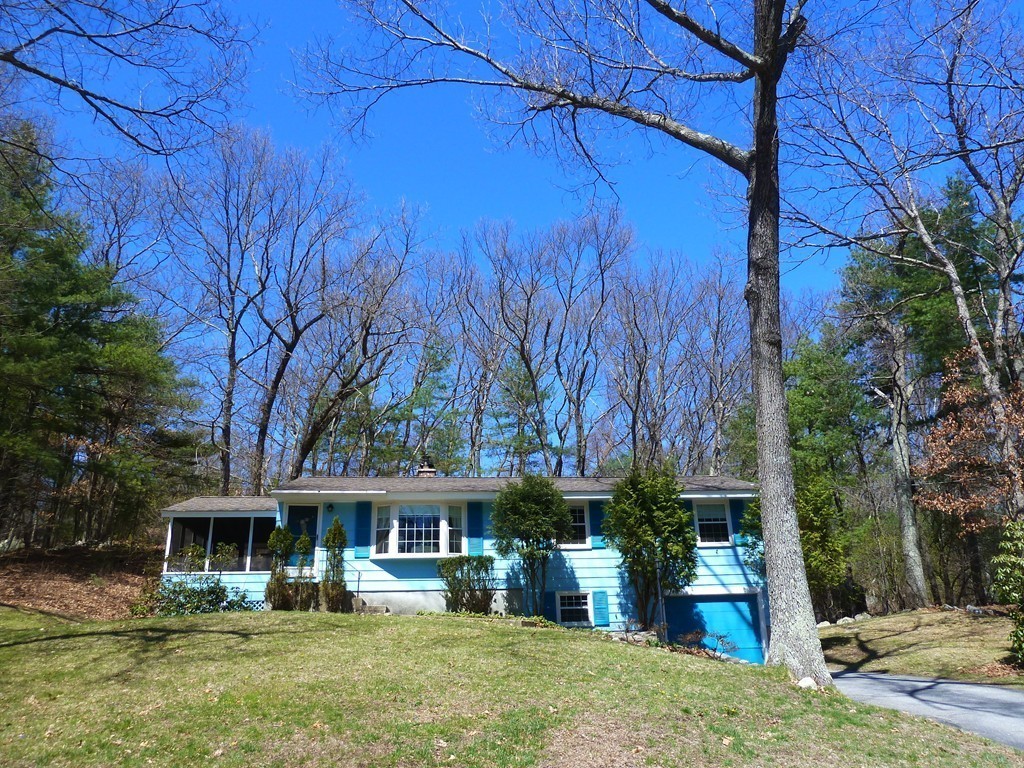 5 Topeka Road Chelmsford, MA 01824 - Photo 3 of 19