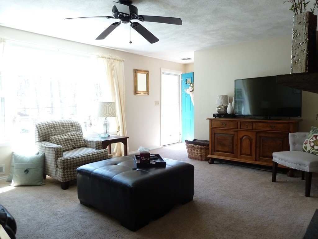 5 Topeka Road Chelmsford, MA 01824 - Photo 5 of 19