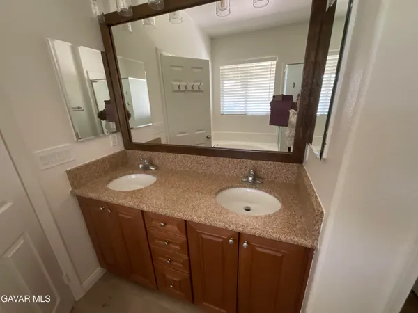 $3,400 | 6126 West Ave K1, Lancaster, CA 93536