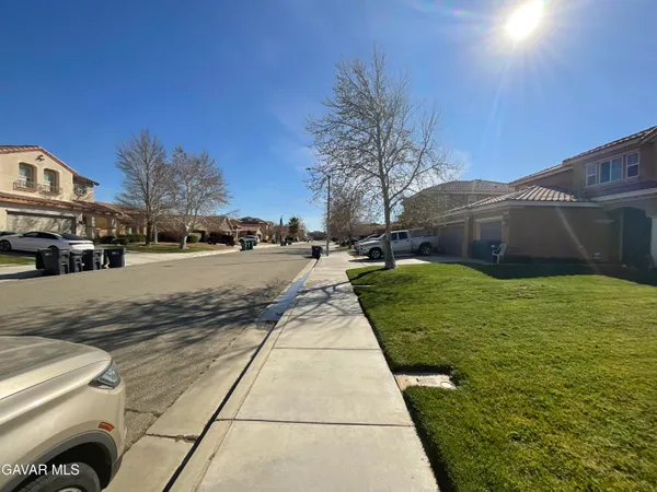 $3,400 | 6126 West Ave K1, Lancaster, CA 93536