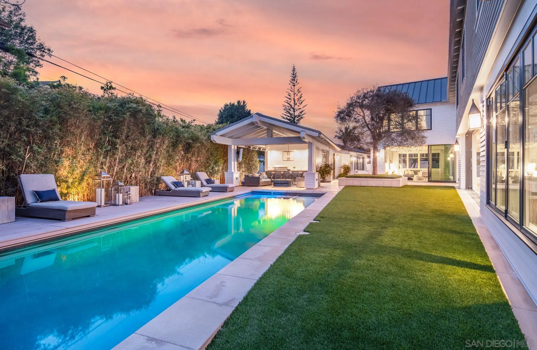 900 Alameda Boulevard Coronado, CA 92118 - Photo 29 of 30 a view of a yard with a house in the background