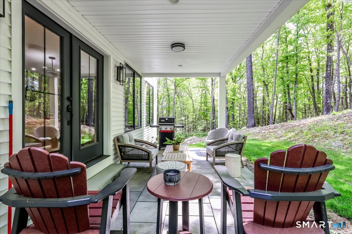 38 Hickory Lane Ridgefield, CT 06877 - Photo 10 of 37