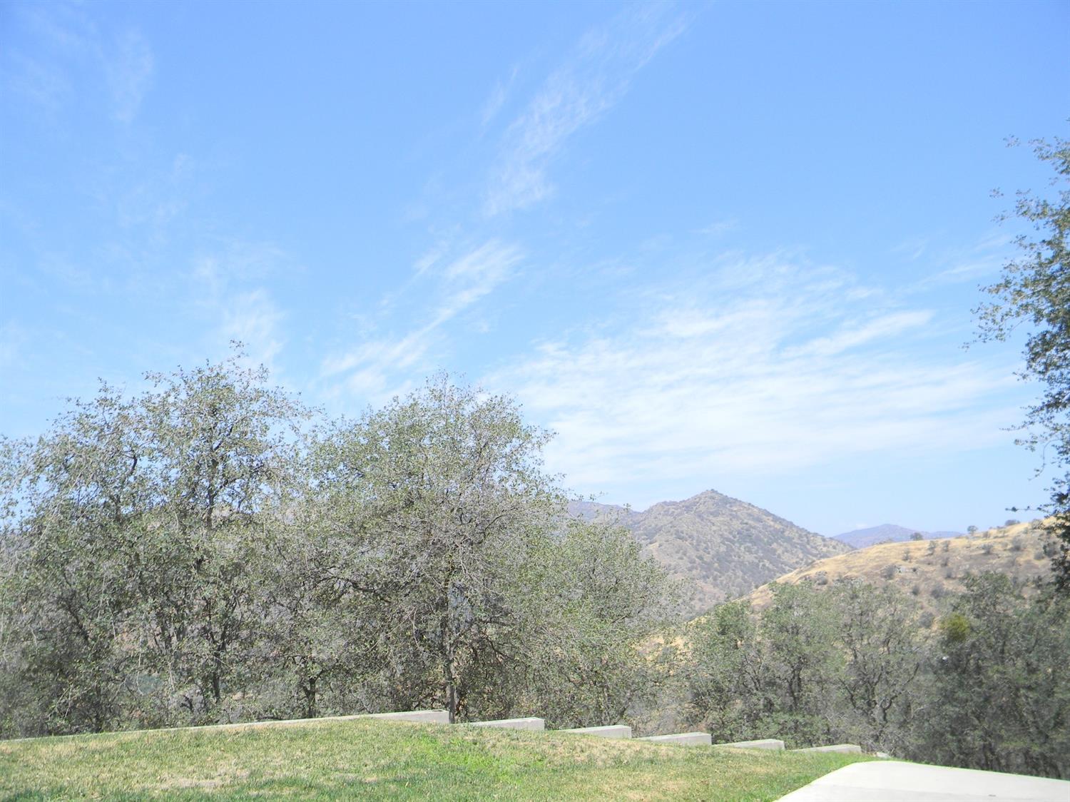 42373 Corral Drive Three Rivers, CA 93271 - Photo 4 of 28 Gallery Image 4