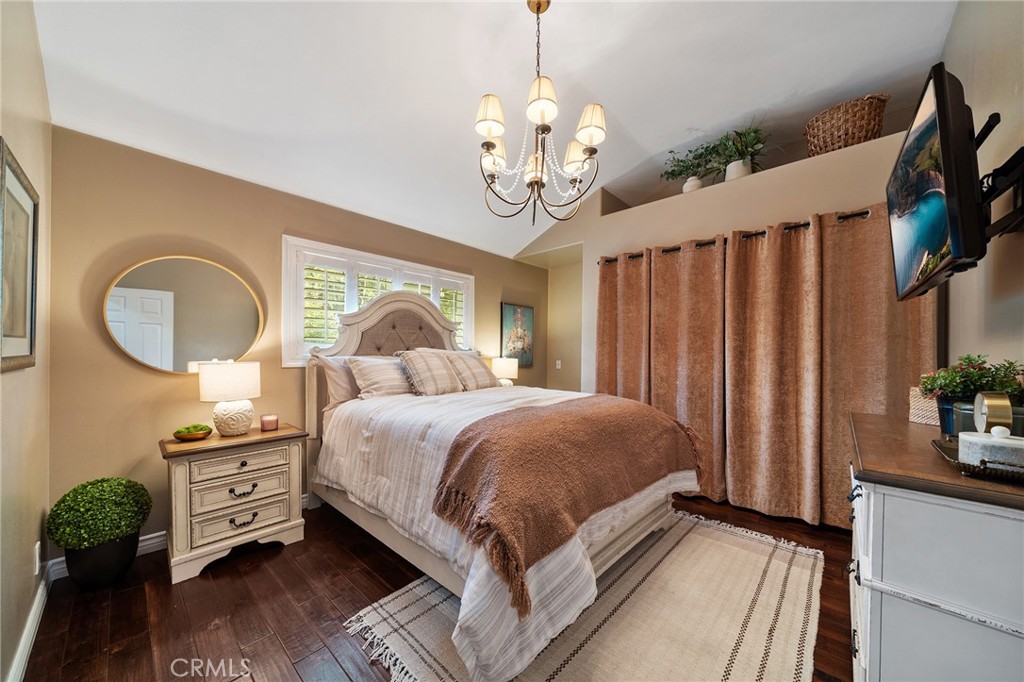 4738 Live Oak Canyon Road La Verne, CA 91750 - Photo 37 of 70 Upstairs bed #2