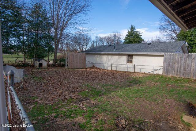 8712 Terry Road Louisville, KY 40258 - Photo 12 of 48 Back Yard