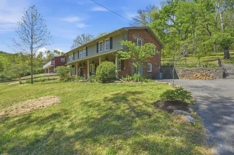 $960,000 | 815 Rodney Drive, Nashville, TN 37205