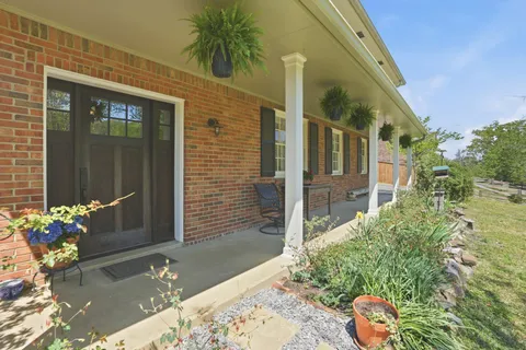 $960,000 | 815 Rodney Drive, Nashville, TN 37205