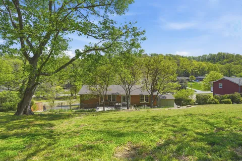 $960,000 | 815 Rodney Drive, Nashville, TN 37205